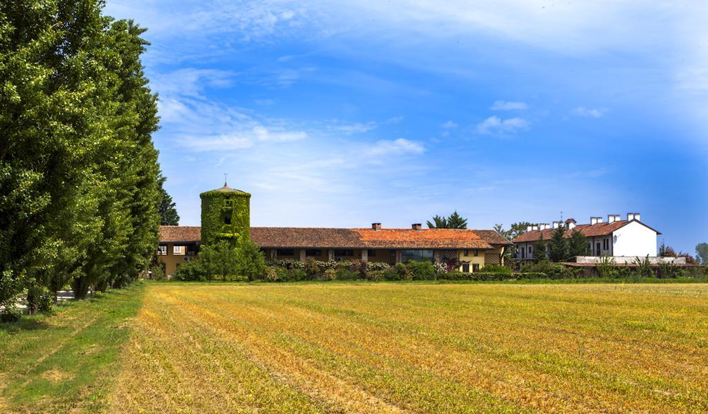 Agriturismo Cascina Marzana Hotel Павия Екстериор снимка